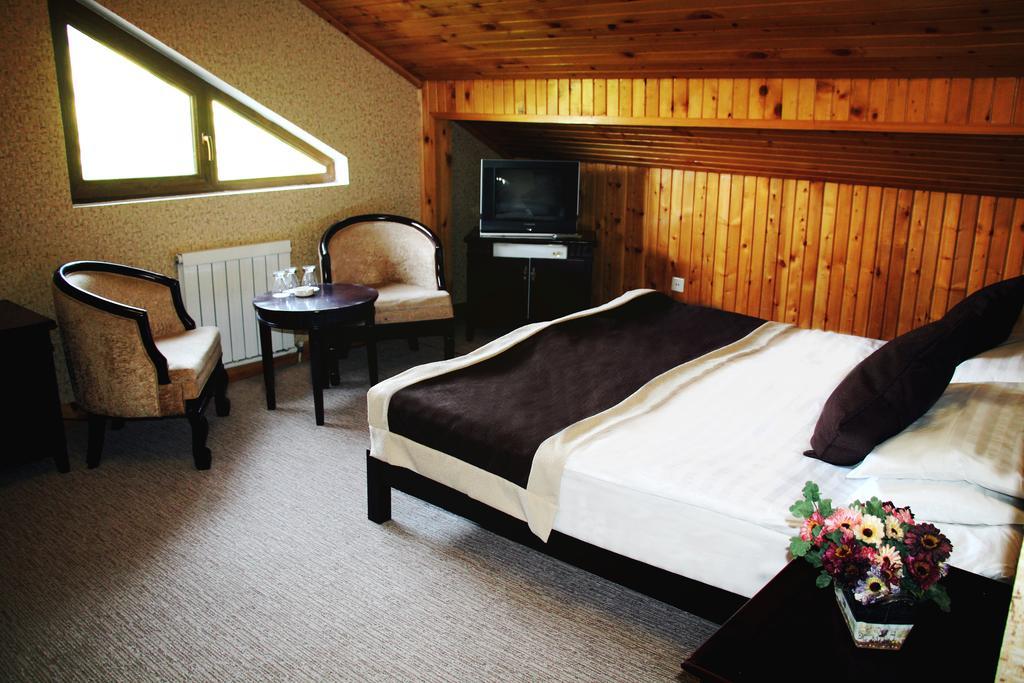 Hotel Victoria Bakuriani Ruang foto